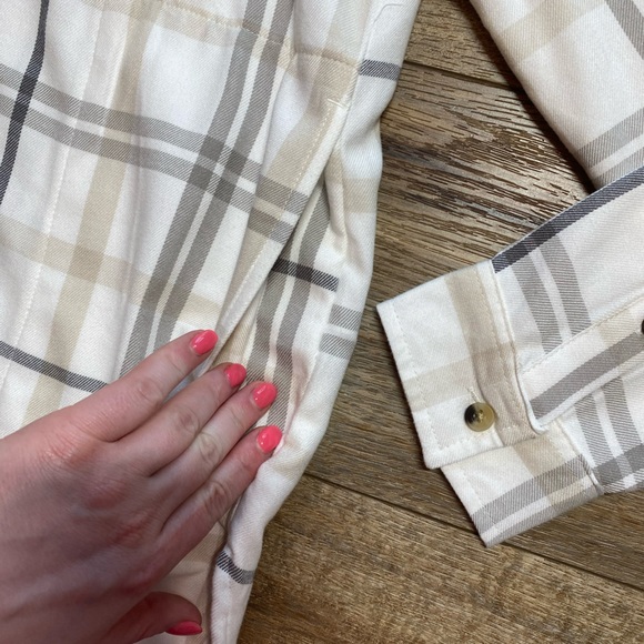 Jachs Girlfriend Women's Plaid Soft Flannel Shirt - Picture 6 of 9